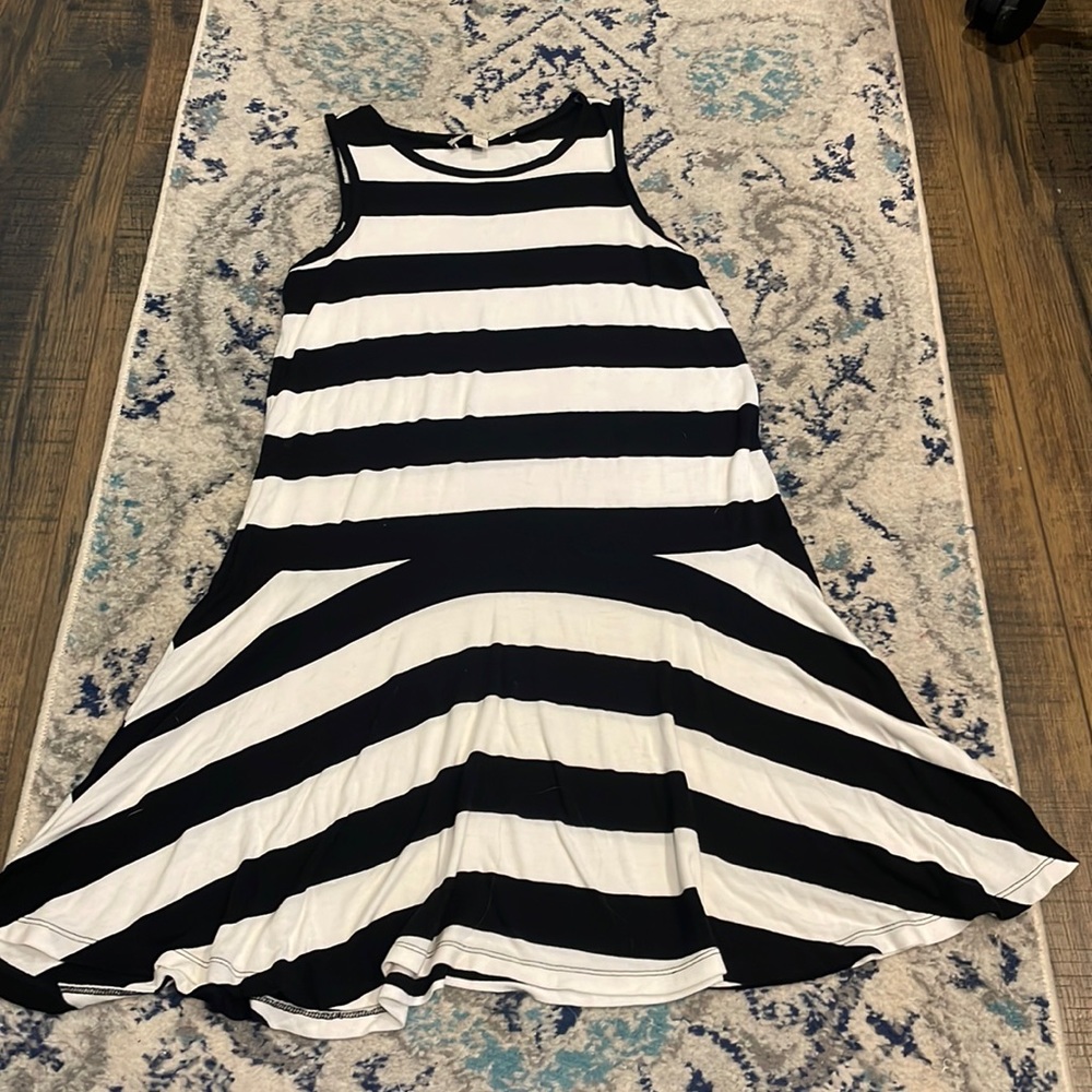 SP LOFT causal dress- black and white stripes